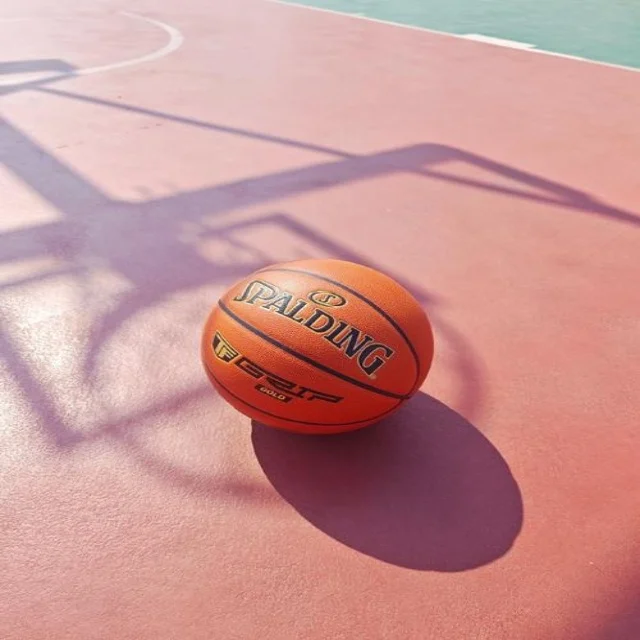 辽宁男篮热身赛惜败广东防守轮转漏洞成复盘重点（LeyuSports）